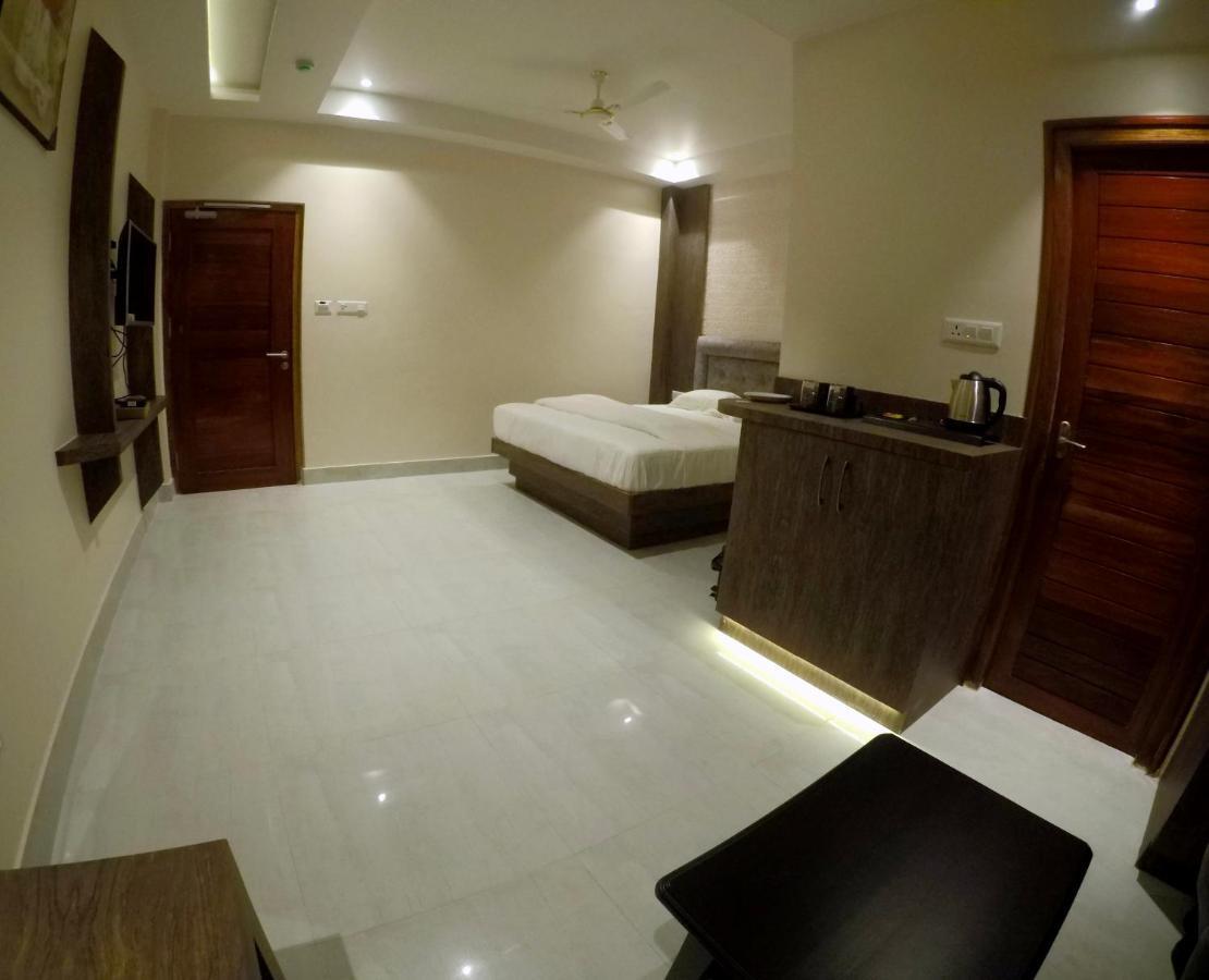 פורט בלייר Hotel Serene Palace מראה חיצוני תמונה